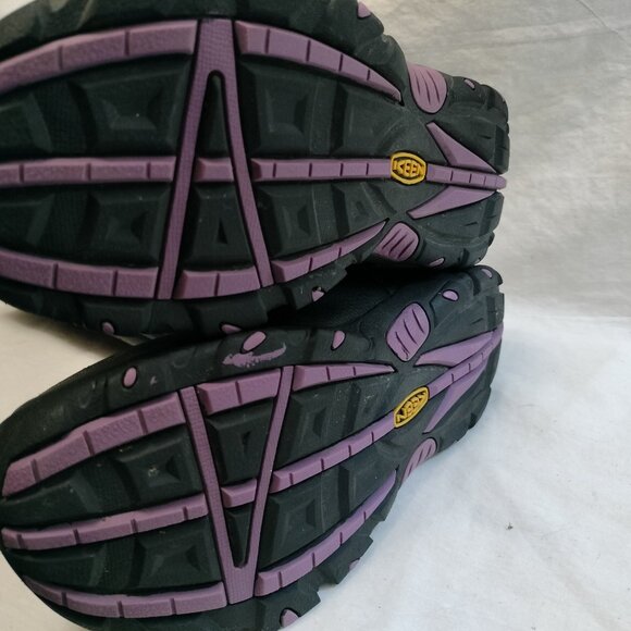 KEEN Tall Winter Weather Leather Boot - Picture 9 of 11